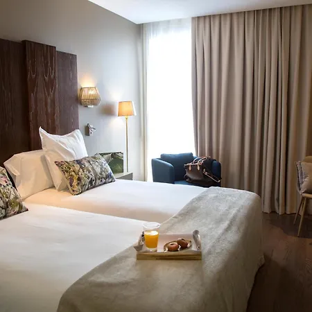 La Laguna Gran 4*
