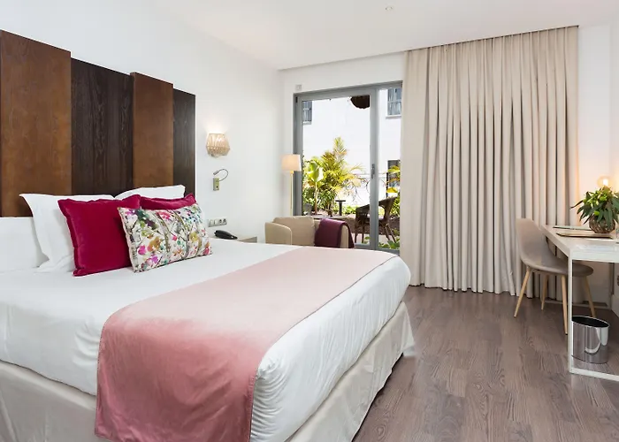 拉古纳大酒店 酒店