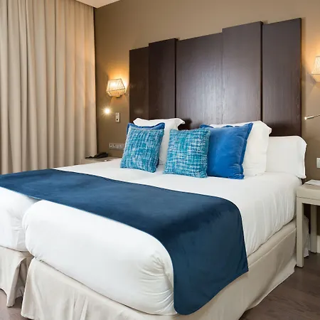 La Laguna Gran 4*